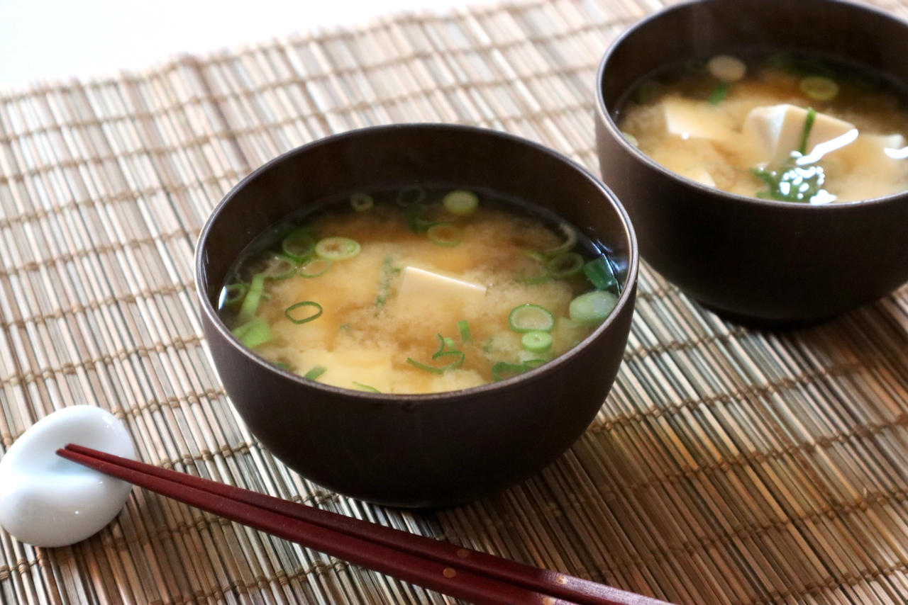 Miso Soup Recipe – Japanese Cooking 101