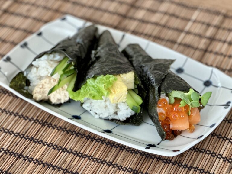 hand roll sushi