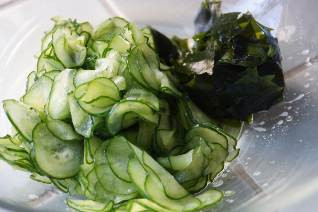 cucumber and wakame sunomono