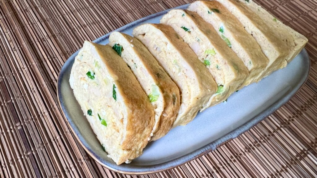 Tamagoyaki with Tuna and Green Onions