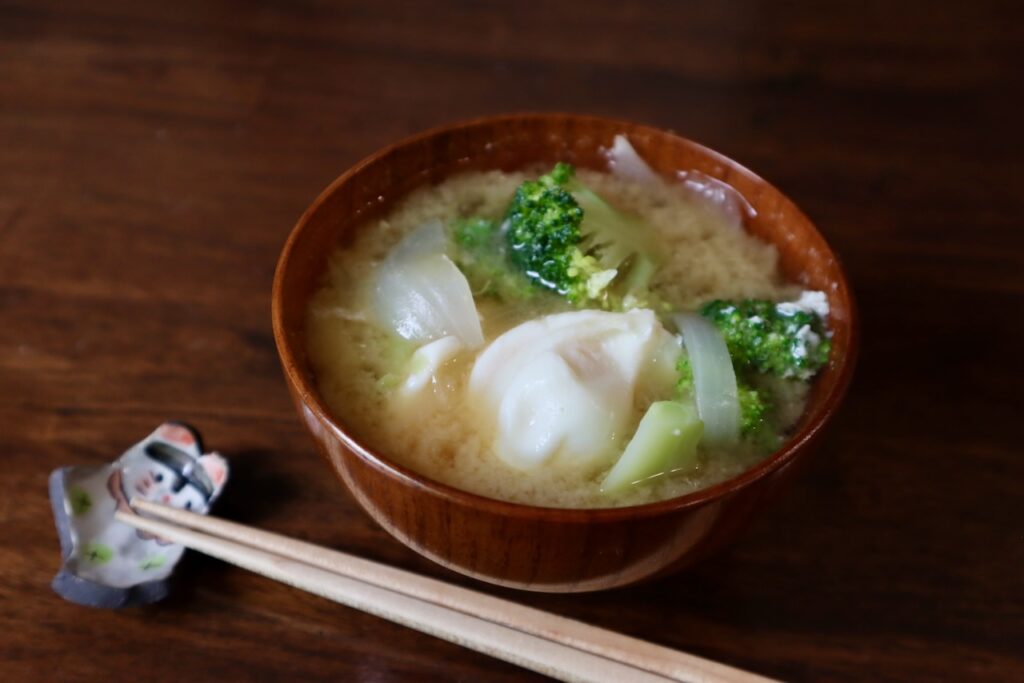 Miso Soup with Broccoli, Onion, Egg