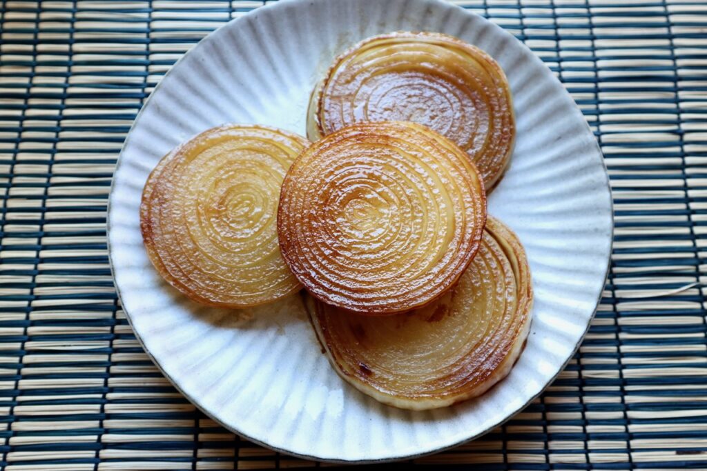 Pan Fried Onion with Butter and Soy Sauce