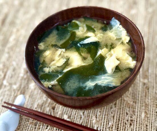 Miso Soup with Wakame and Eggs